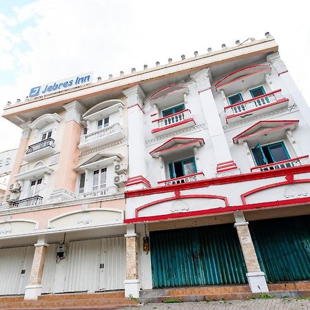 Oyo 2298 Jebres House Syariah Hotel Surakarta  Exterior photo